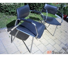 Prodám 2ks židlí z ohýbaných chromovaných trubek