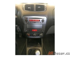 Prodám Alfu Romeo 147 2009 1.6 TS 16V 77kW, klimatizace