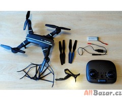 Skládací dron