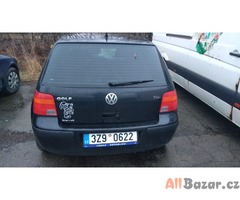 Bouraný VW Golf 1.9TDI, 74kW,serviska+zimní pneu!!!