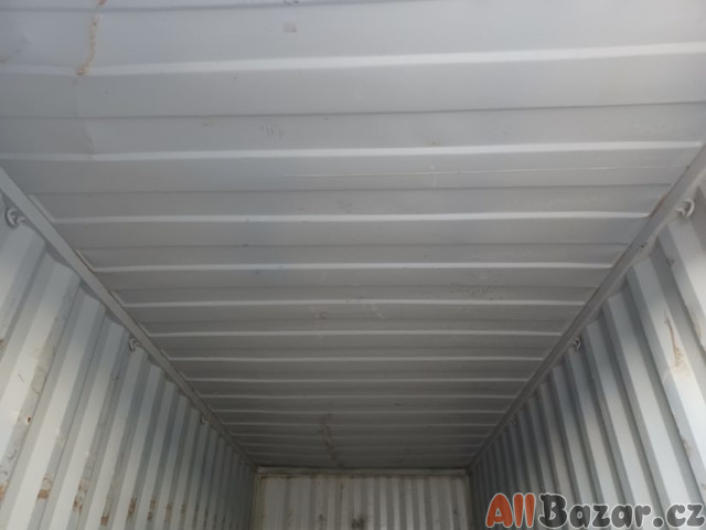 Použitý přepravní kontejner